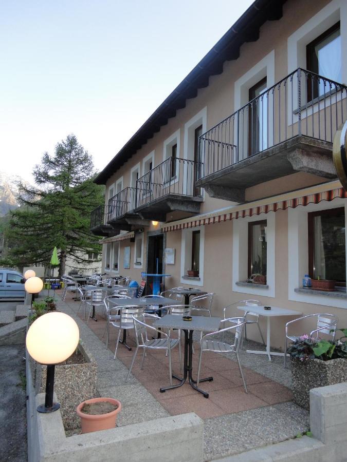 Ristorante Garni Lavizzara Ξενοδοχείο Sornico Εξωτερικό φωτογραφία
